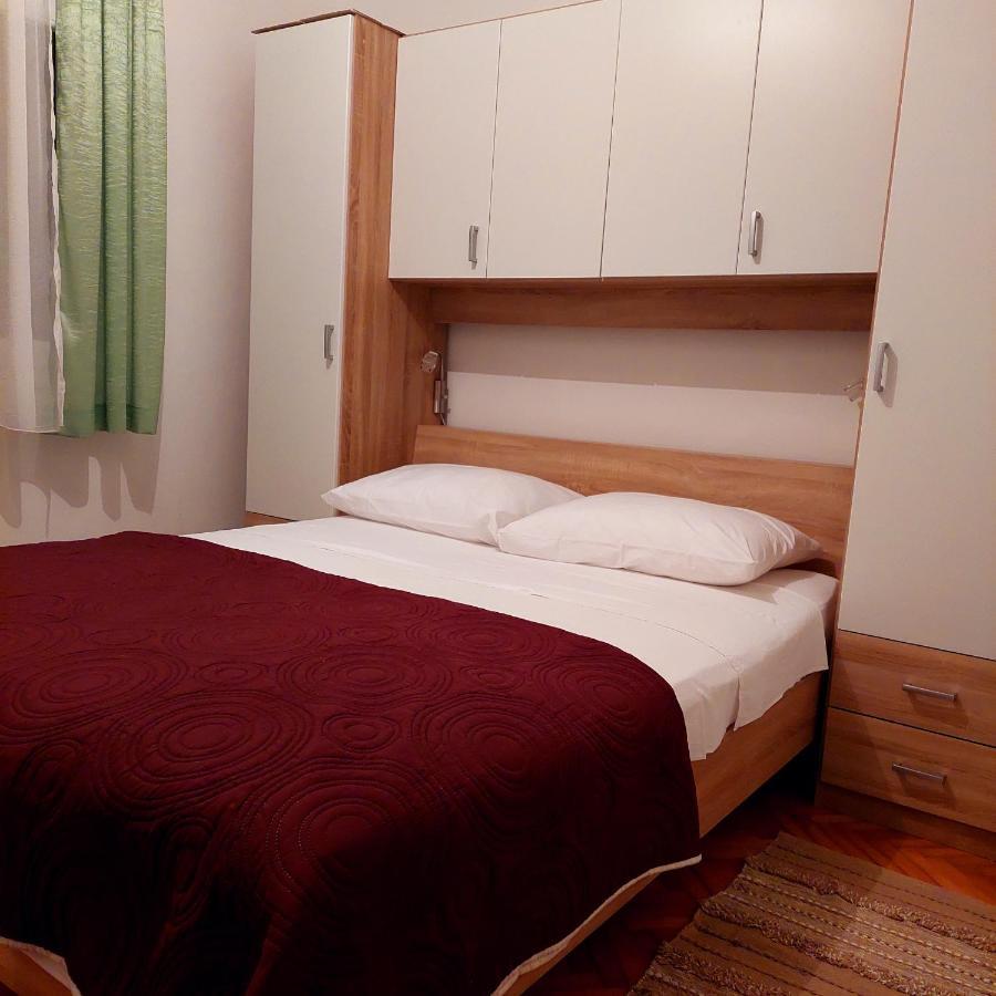 Apartments Branko Veli Rat Luaran gambar