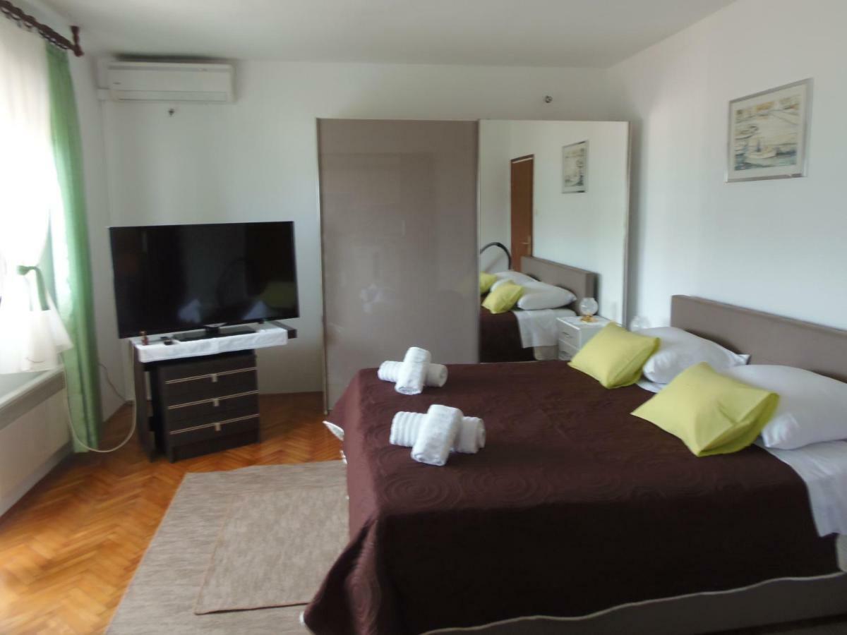 Apartments Branko Veli Rat Luaran gambar